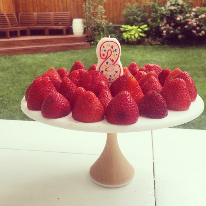 strawberry-birthday-cake