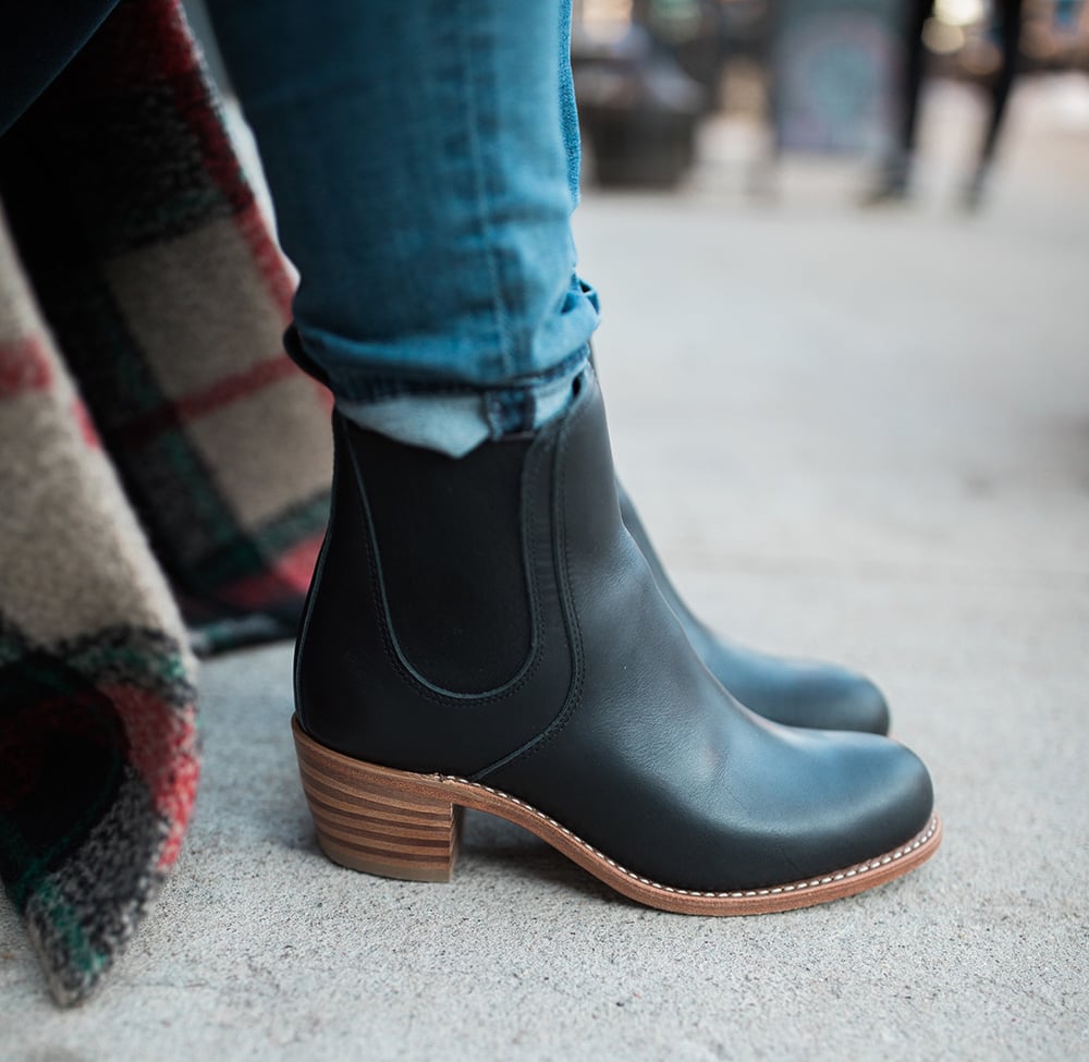 womens black red wing boots