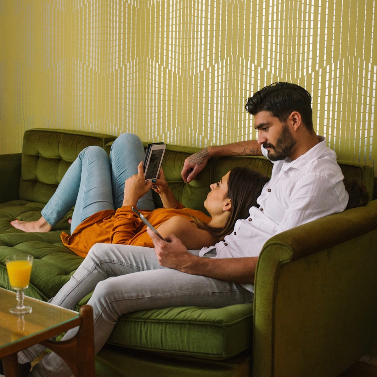 couple reading books