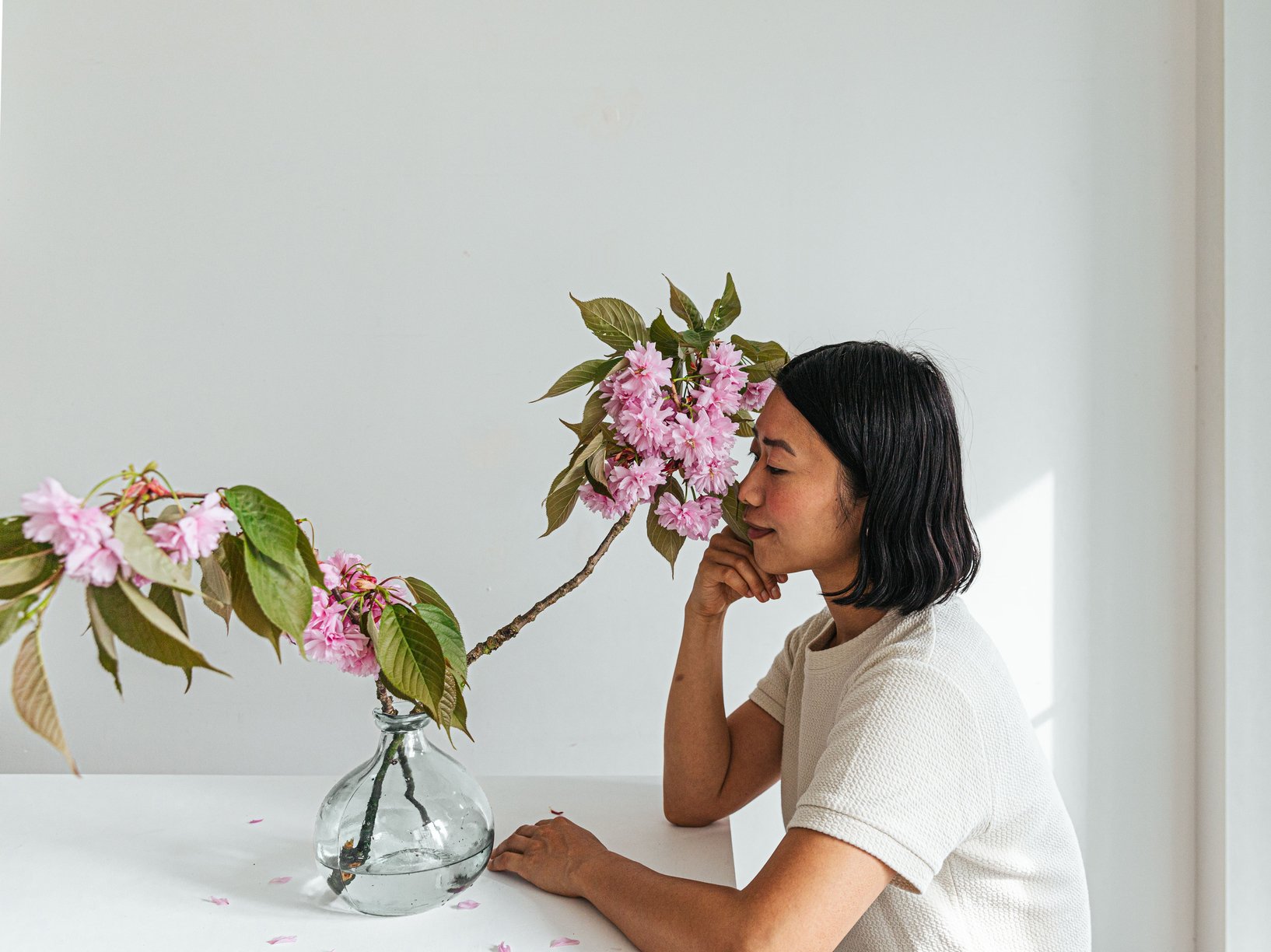 woman flowers portrait