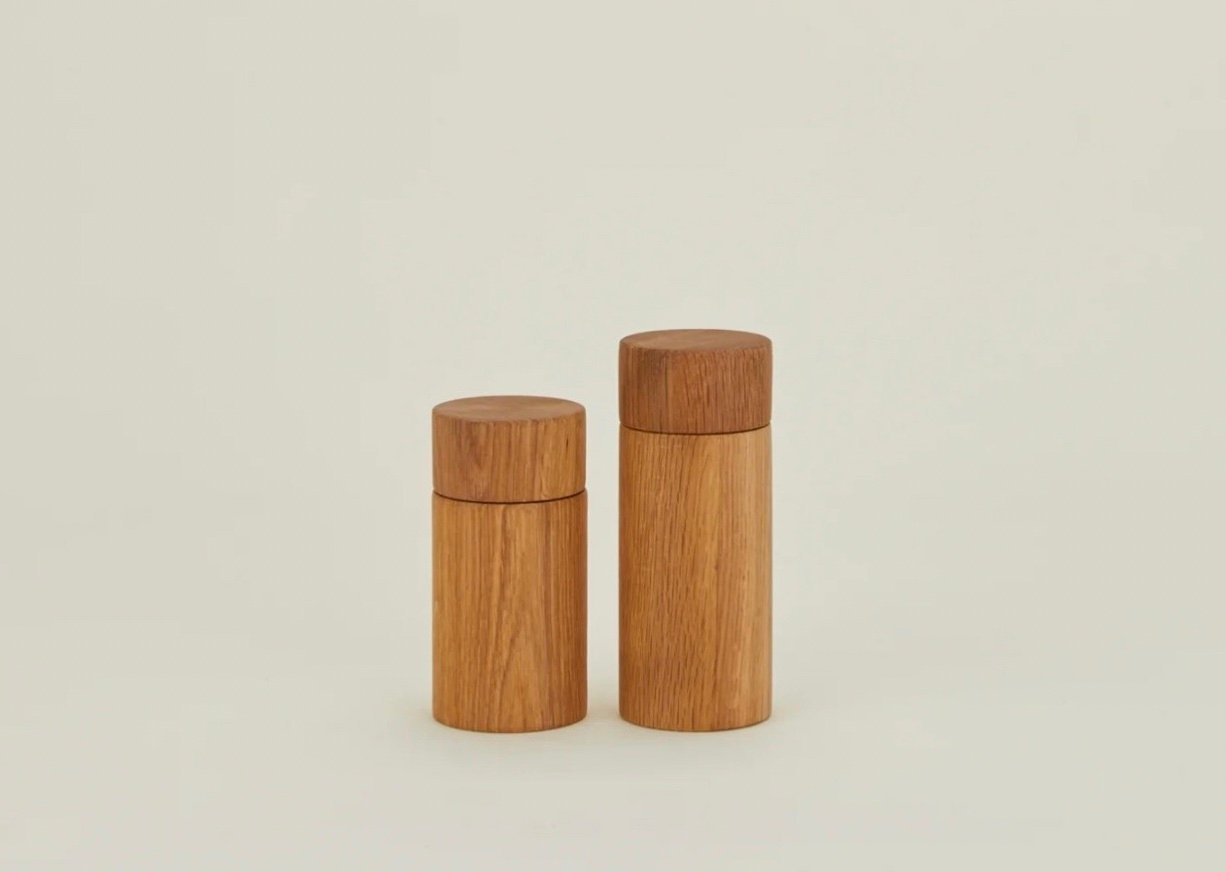 https://cupofjo.com/wp-content/uploads/2022/11/salt-pepper-grinder-oak.jpg