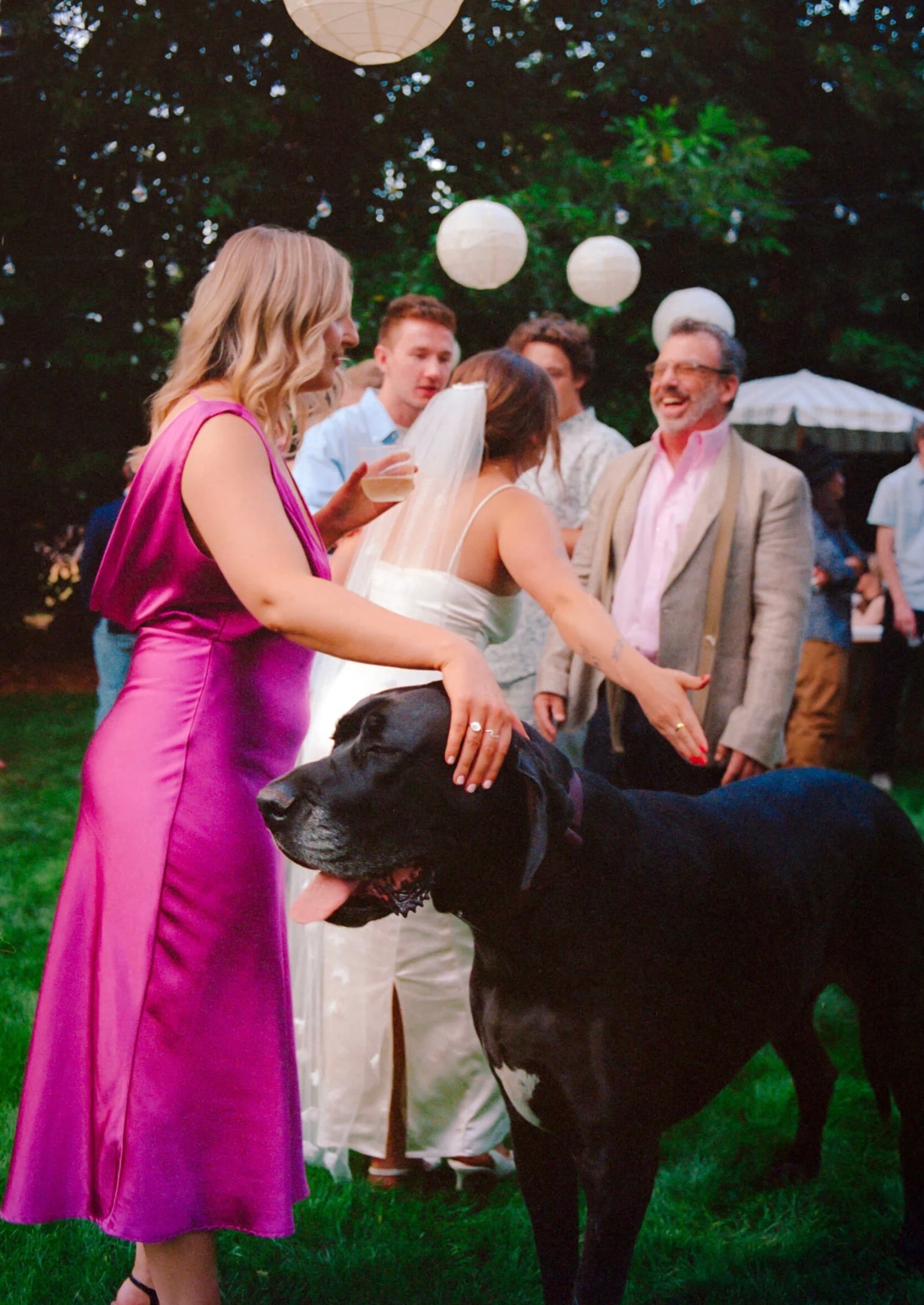 How Great Are These Wedding Photos?!