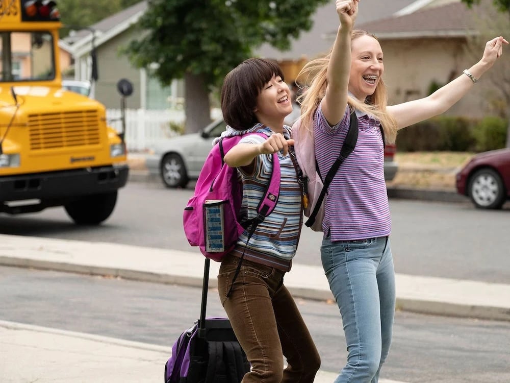 PEN15 tv show