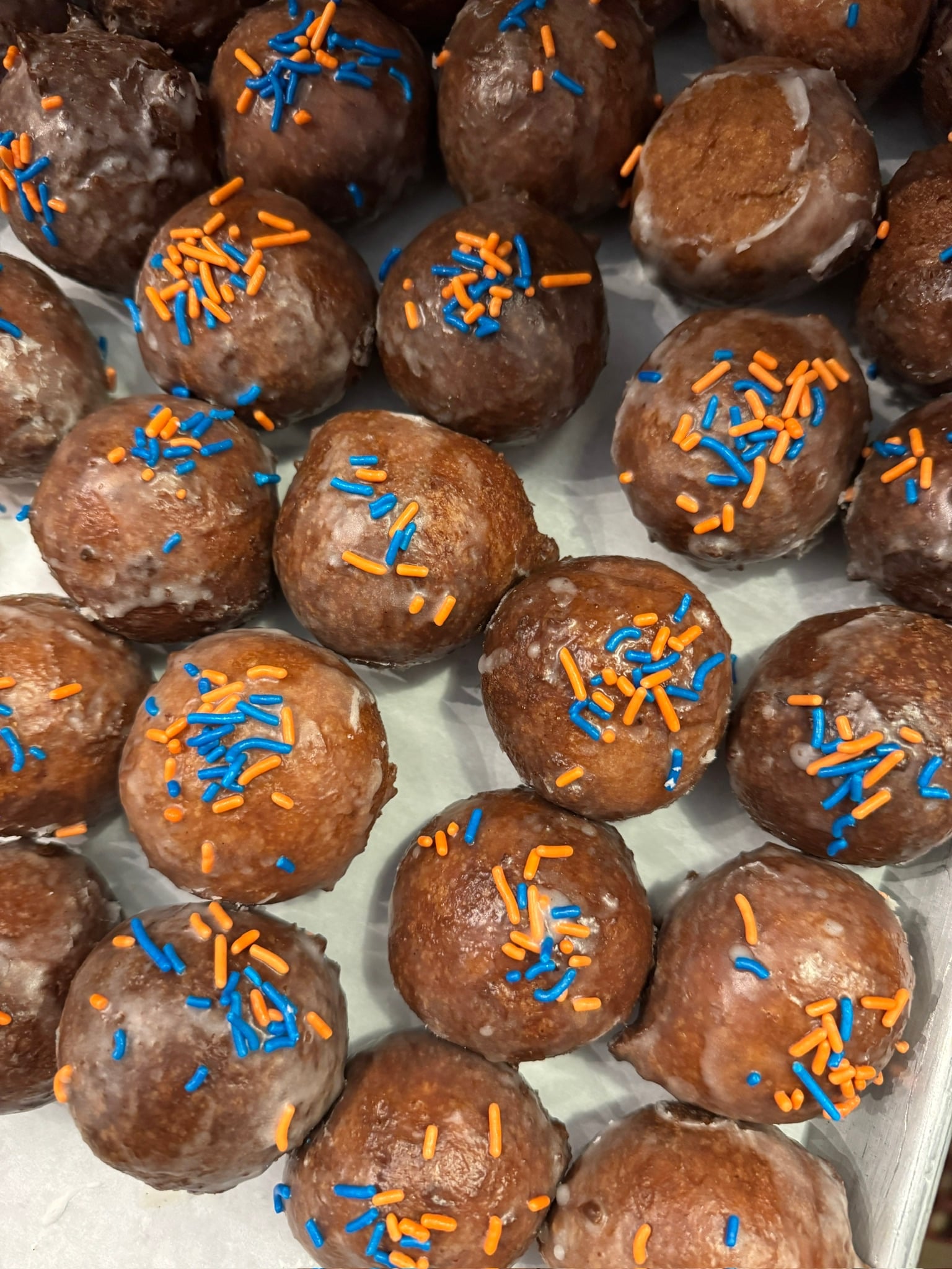 Knicks donuts fritters poppy's cafe