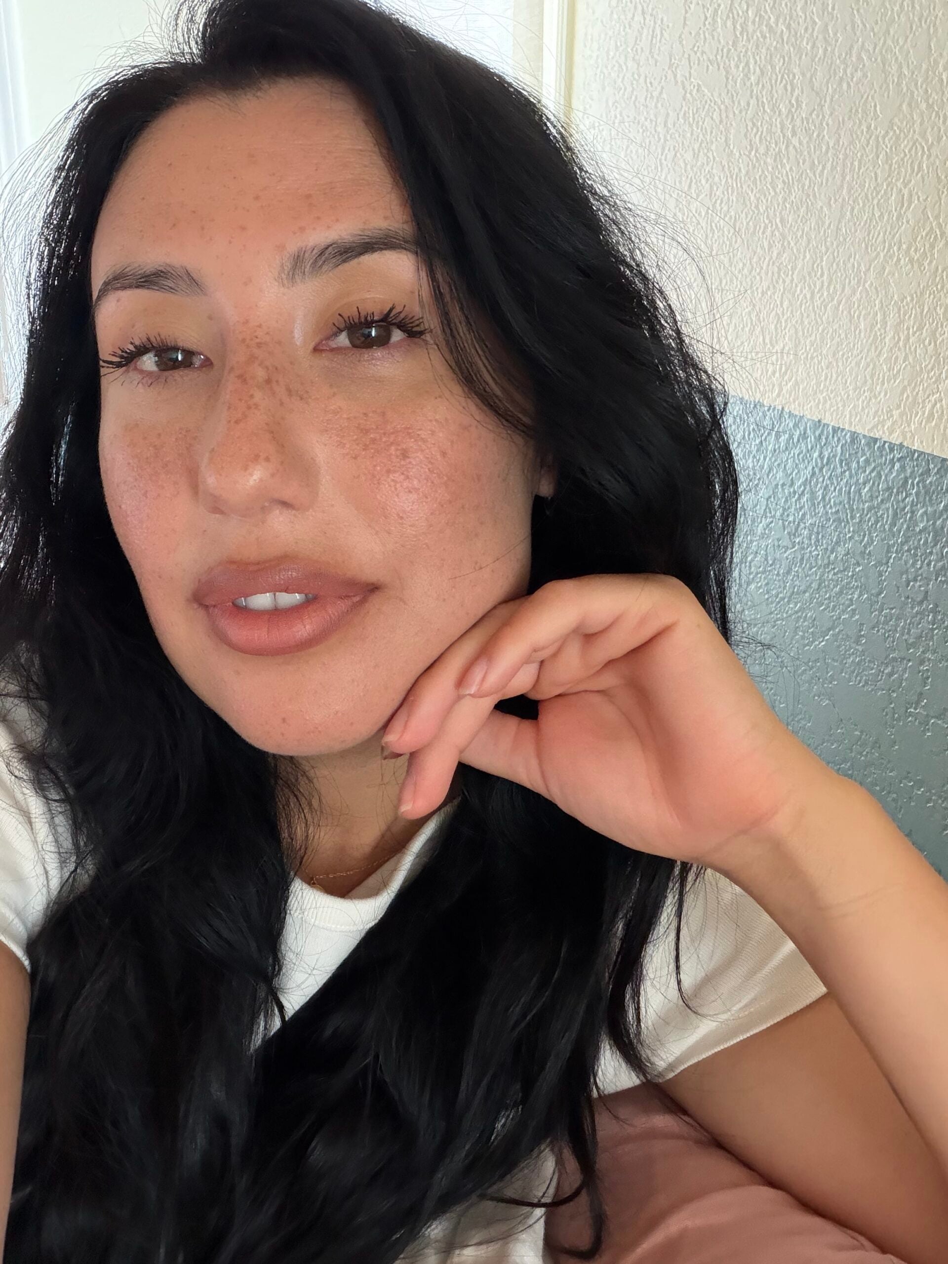 how to do '90s cool brown lipstick