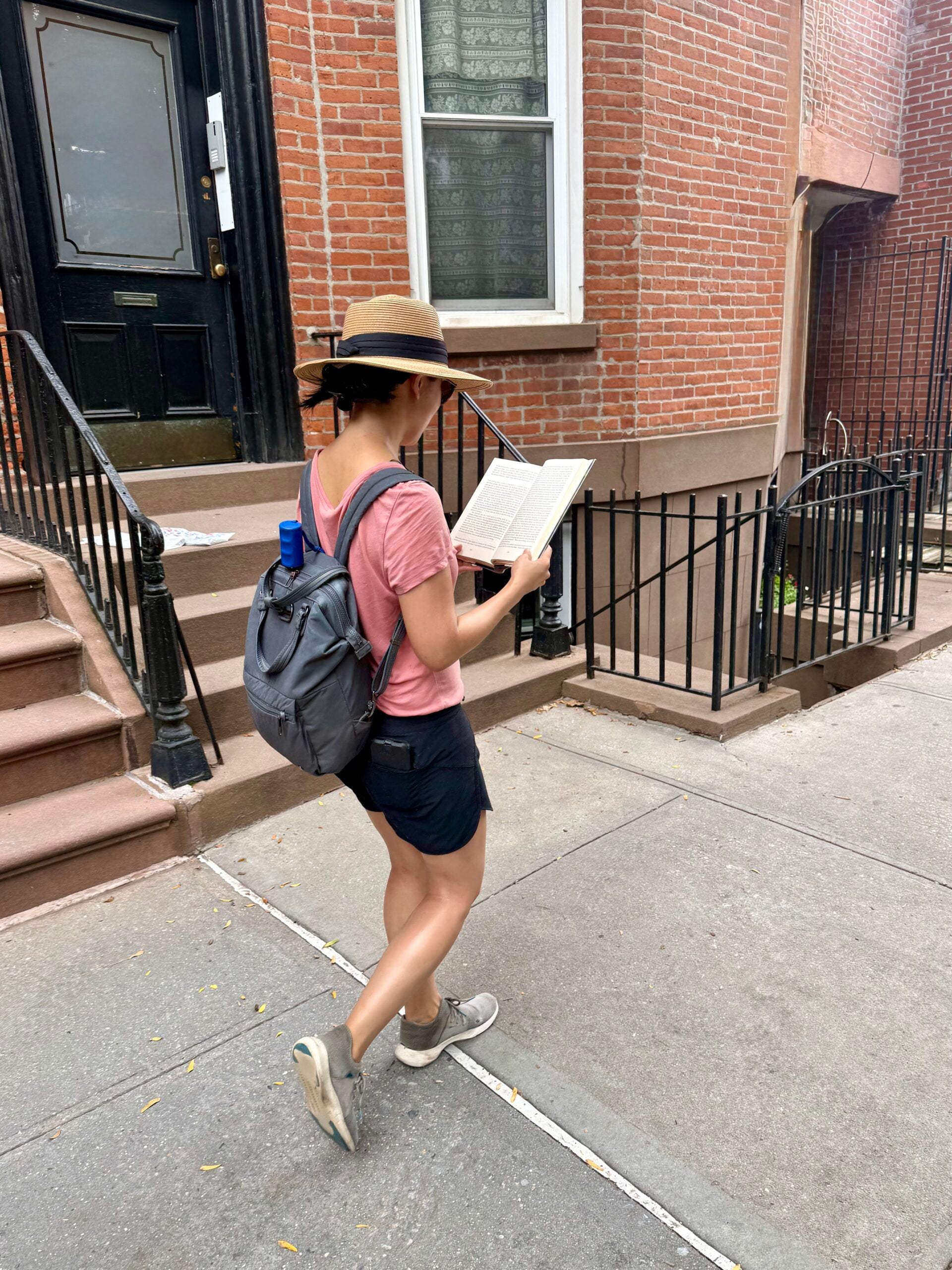 reading while walking