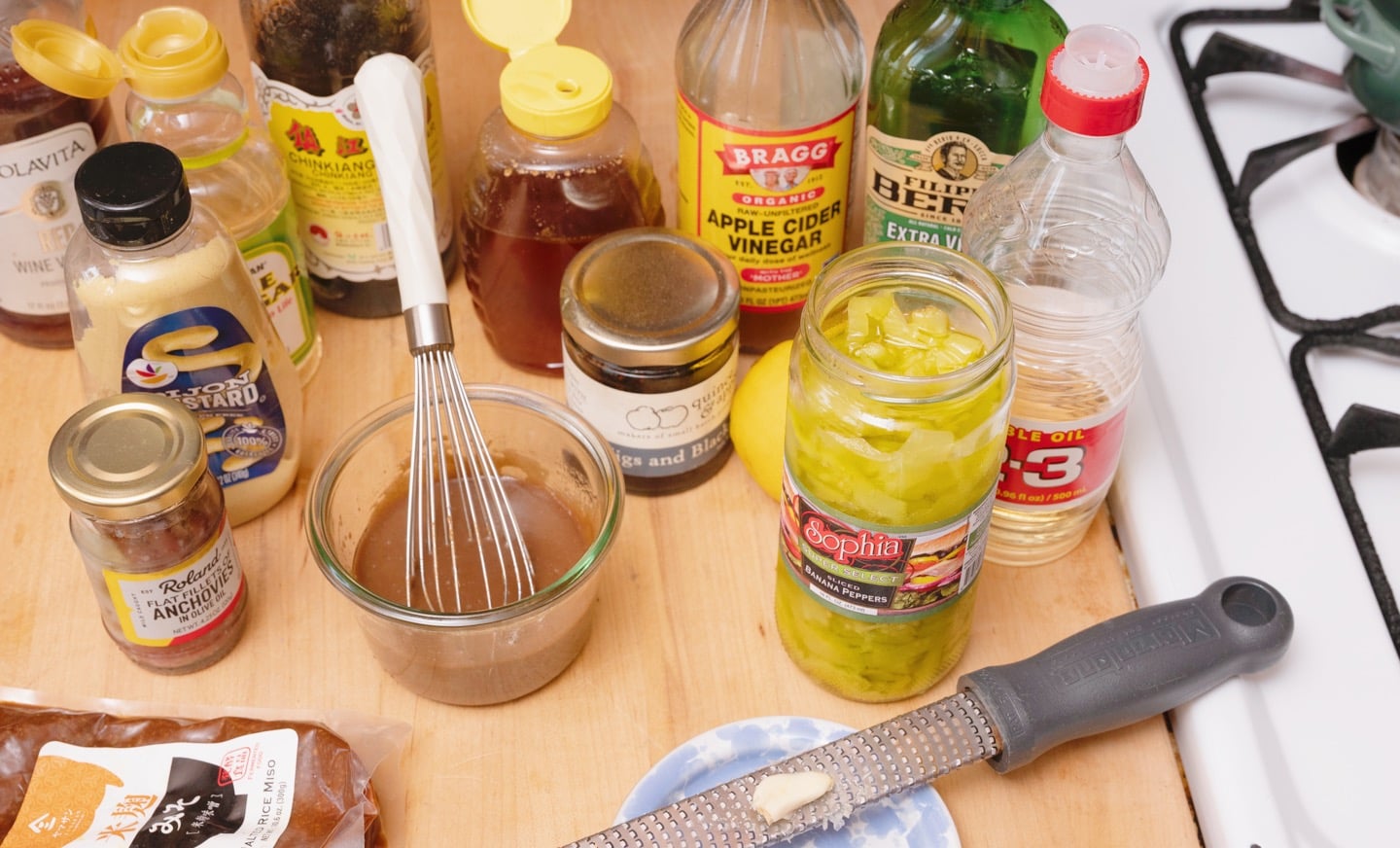 how to make a vinaigrette salad dressing